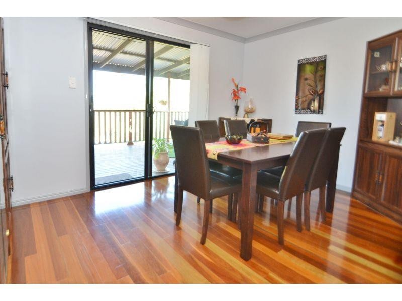 30 Robert Road, Chatsworth QLD 4570