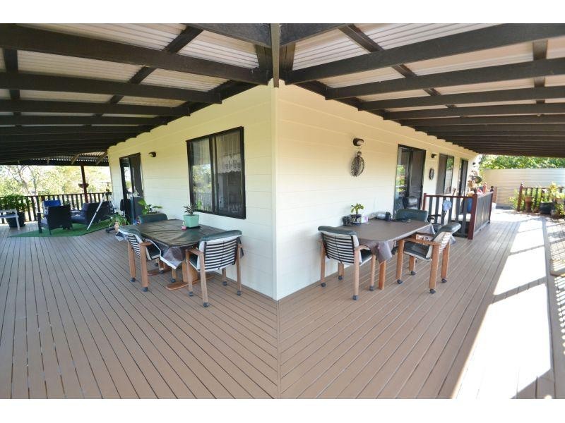 30 Robert Road, Chatsworth QLD 4570