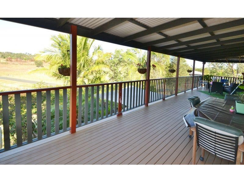 30 Robert Road, Chatsworth QLD 4570