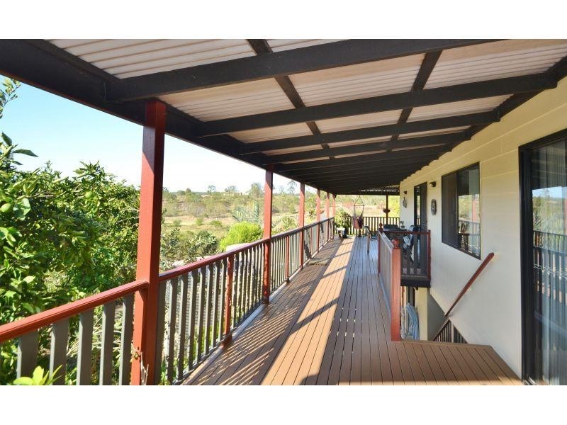 30 Robert Road, Chatsworth QLD 4570