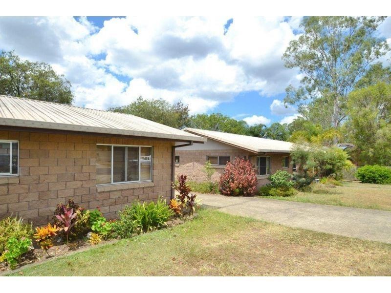 9 & 11 Johnstone Road, Southside QLD 4570