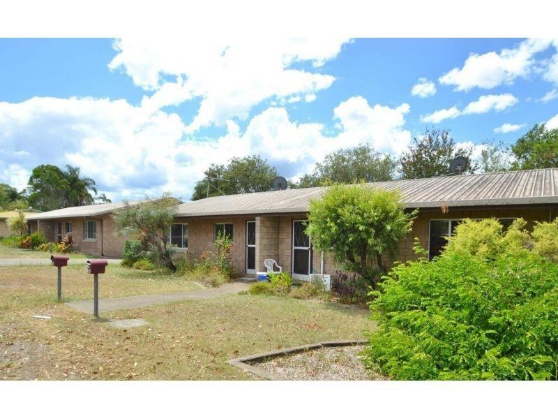 9 & 11 Johnstone Road, Southside QLD 4570