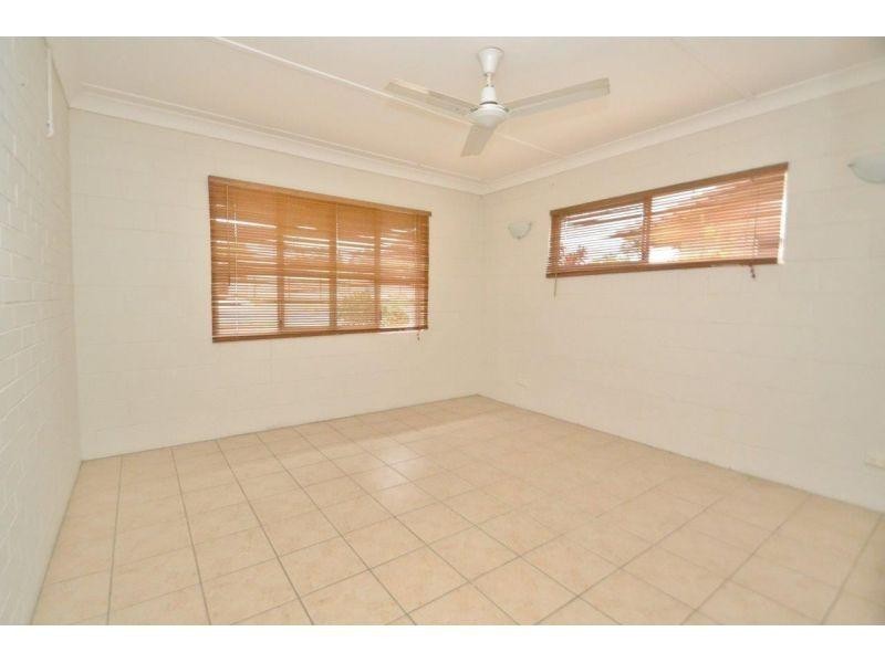 9 & 11 Johnstone Road, Southside QLD 4570