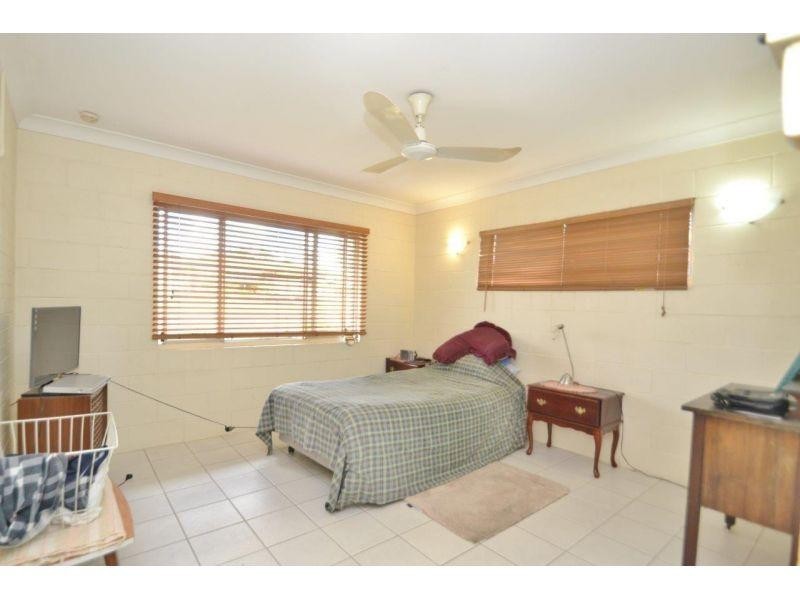 9 & 11 Johnstone Road, Southside QLD 4570