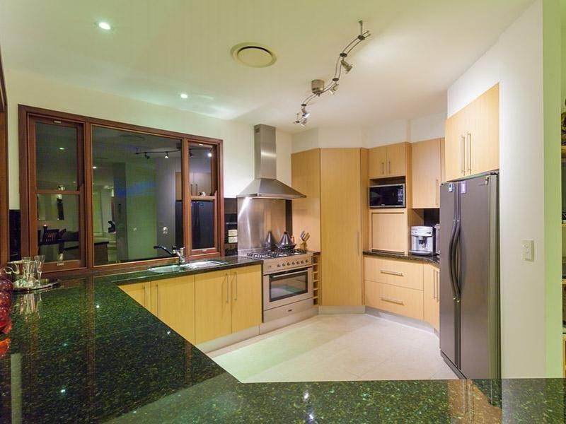 2 Regatta Circuit, Noosaville QLD 4566