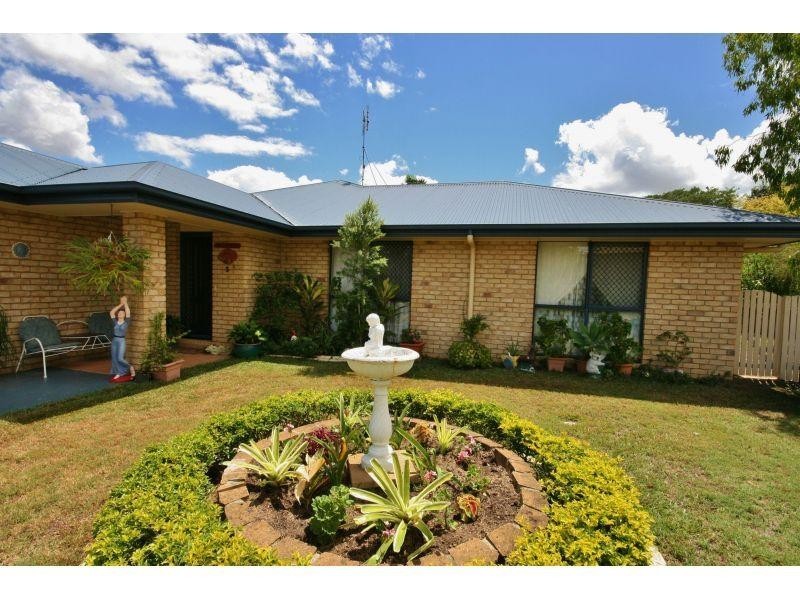 3 Inverary Court, Southside QLD 4570
