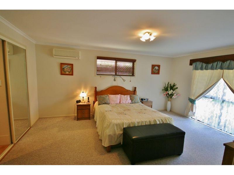 3 Inverary Court, Southside QLD 4570