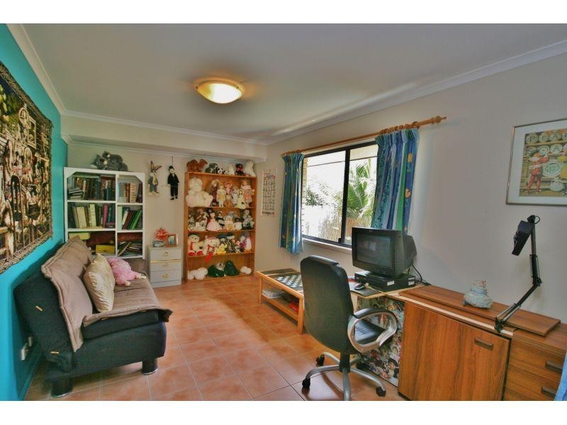 3 Inverary Court, Southside QLD 4570