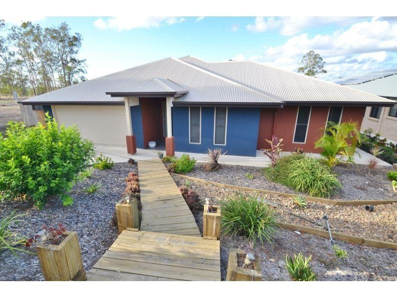 20  Eucalyptus Avenue, Southside QLD 4570