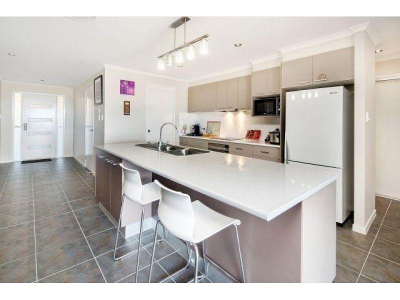 20  Eucalyptus Avenue, Southside QLD 4570