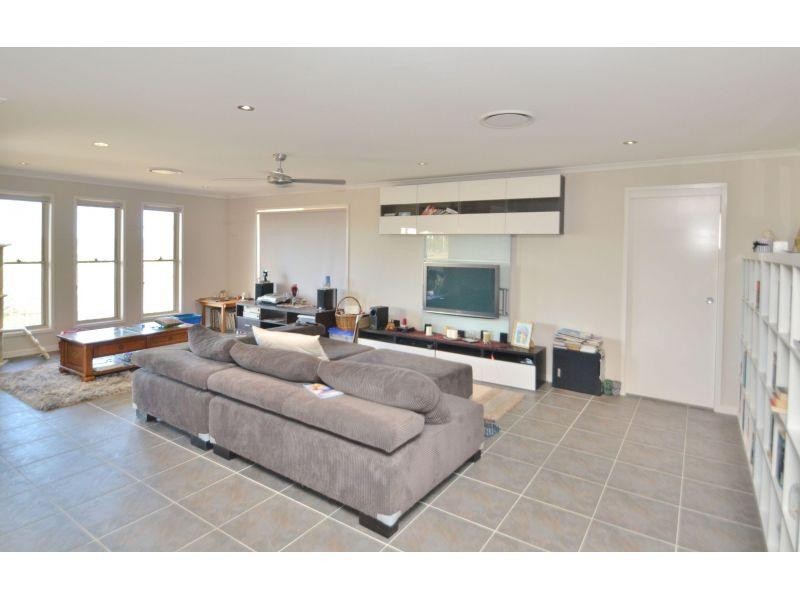 20  Eucalyptus Avenue, Southside QLD 4570