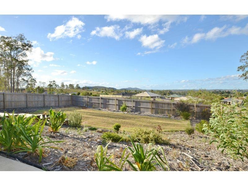 20  Eucalyptus Avenue, Southside QLD 4570