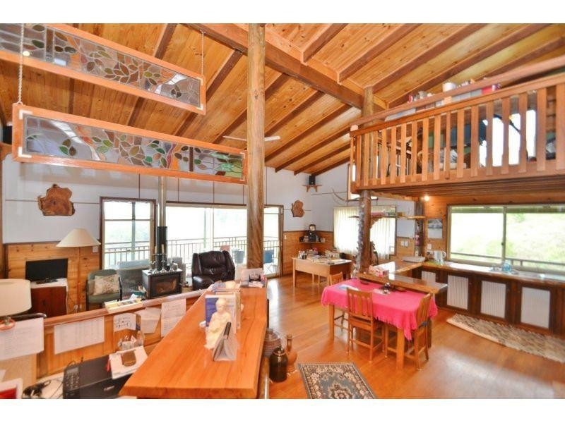 183 Robinson Road, Calico Creek QLD 4570