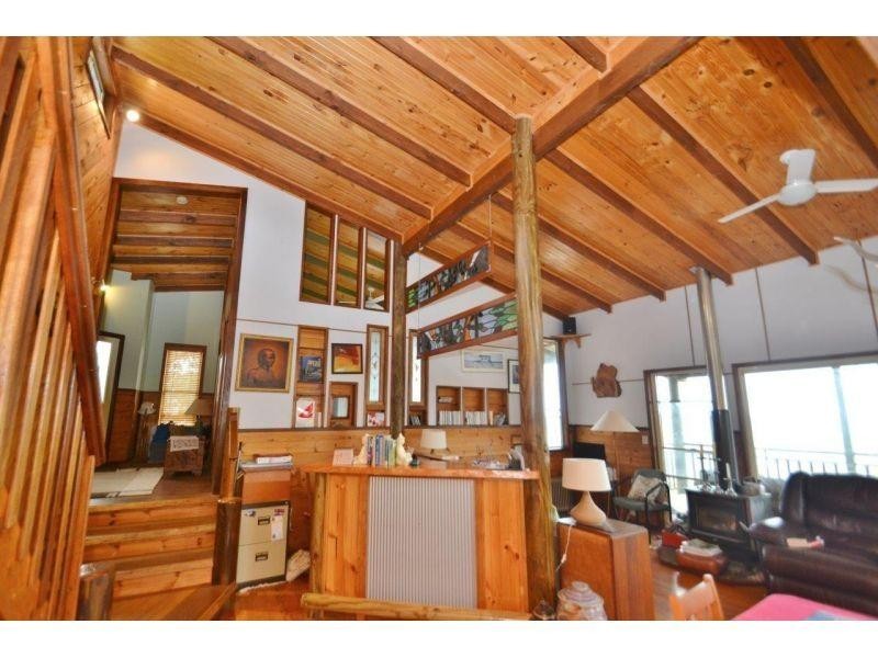 183 Robinson Road, Calico Creek QLD 4570