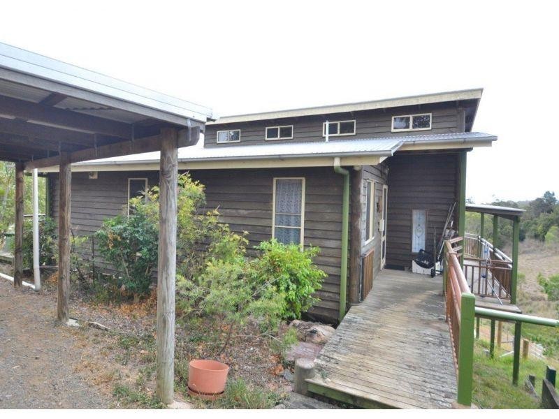 183 Robinson Road, Calico Creek QLD 4570