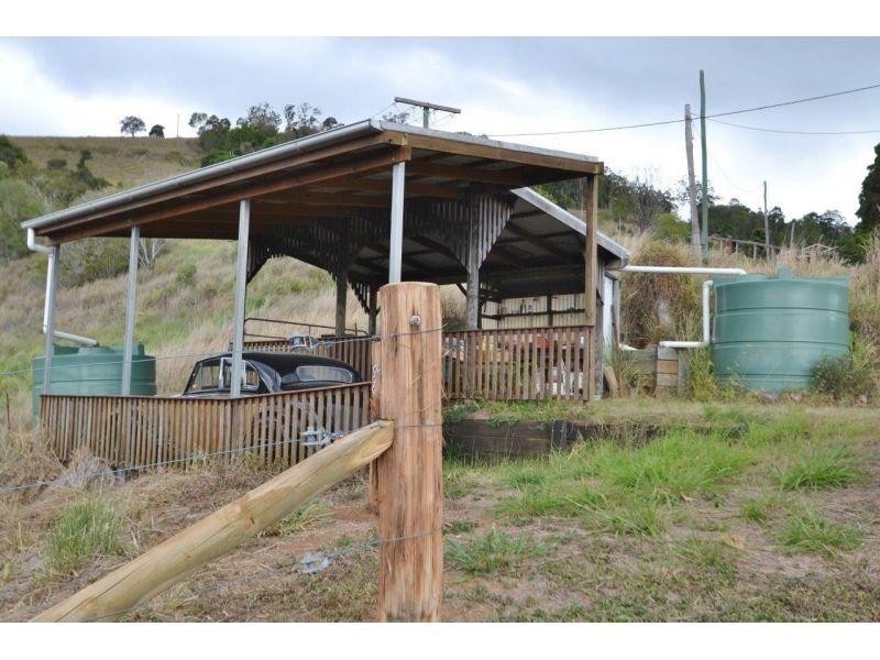 183 Robinson Road, Calico Creek QLD 4570
