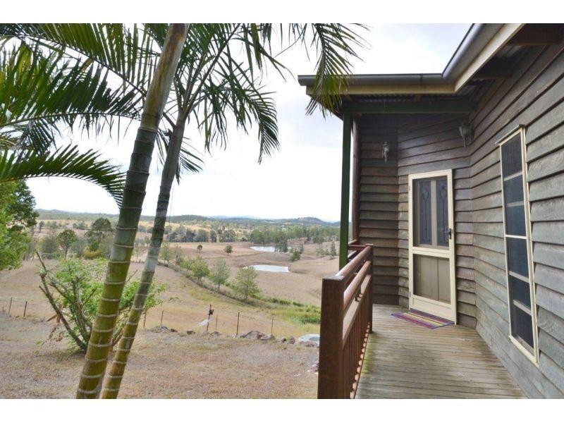 183 Robinson Road, Calico Creek QLD 4570
