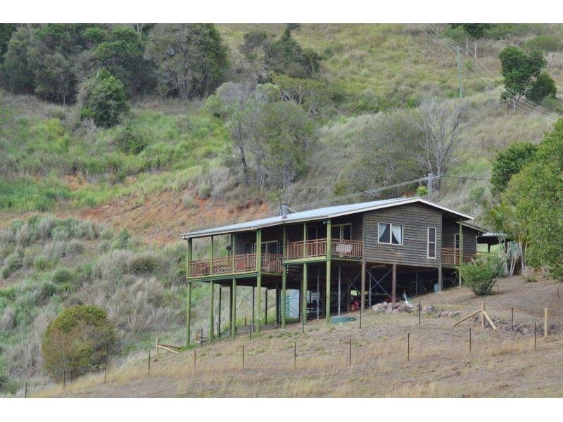 183 Robinson Road, Calico Creek QLD 4570