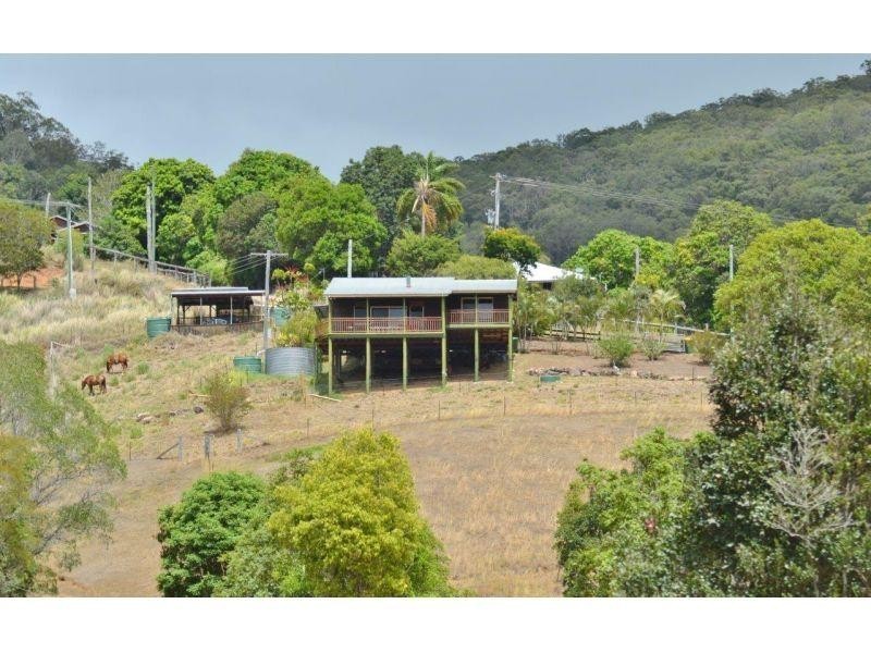 183 Robinson Road, Calico Creek QLD 4570