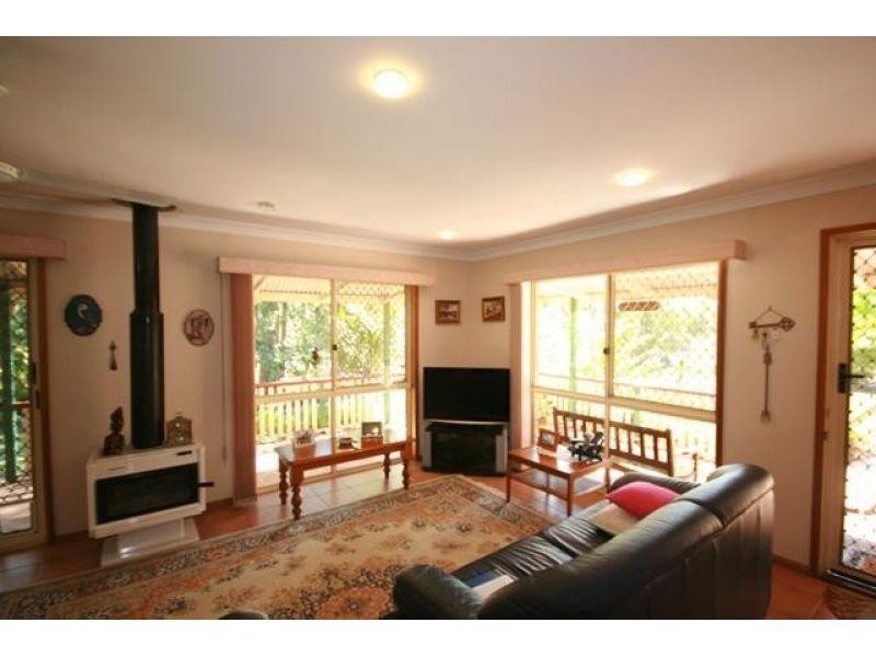 2 Harmony Court, Cooroibah QLD 4565