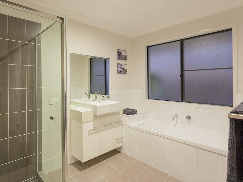 14 Lindfield Circuit, Noosaville QLD 4566