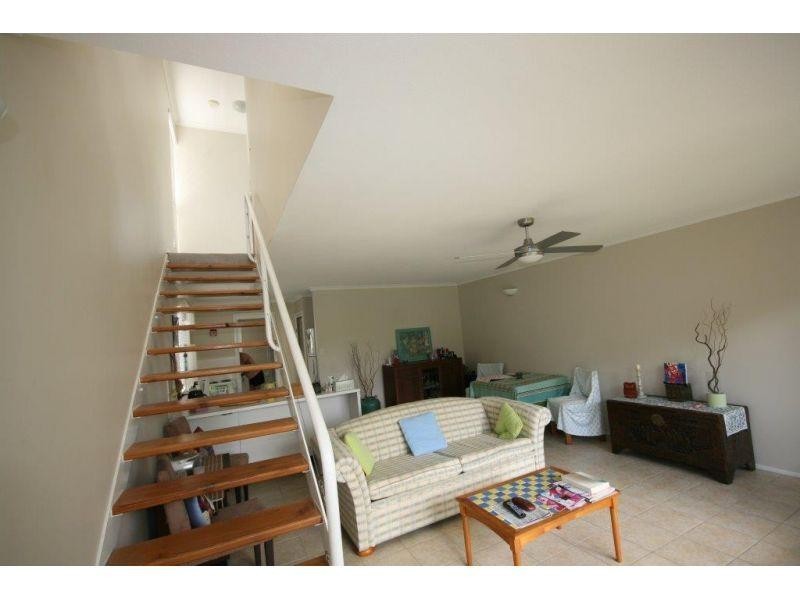 4/10  Doonella Street, Tewantin QLD 4565