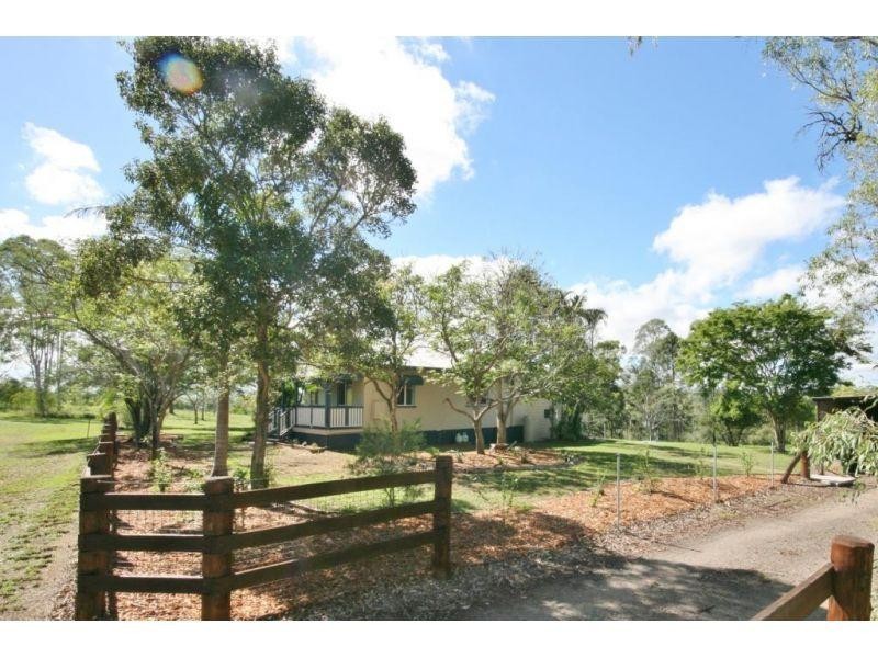 288 McIntosh Creek Road, Jones Hill QLD 4570