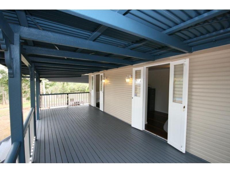 288 McIntosh Creek Road, Jones Hill QLD 4570