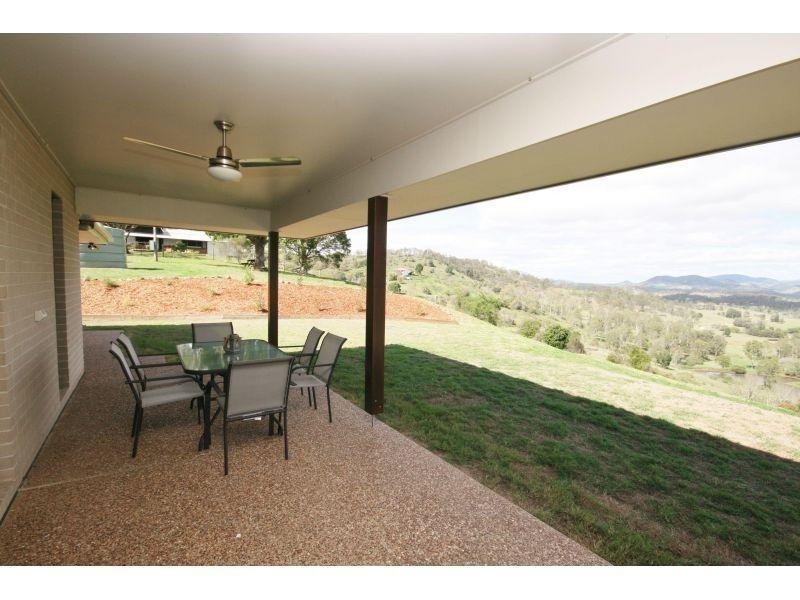 140 Irvine Road, Chatsworth QLD 4570