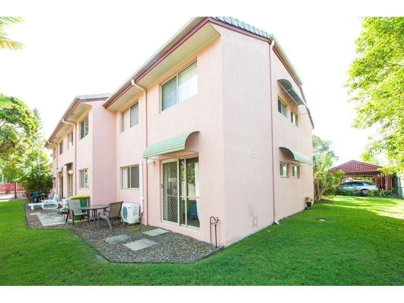 117/4 Lake Weyba Dr, Noosaville QLD 4566