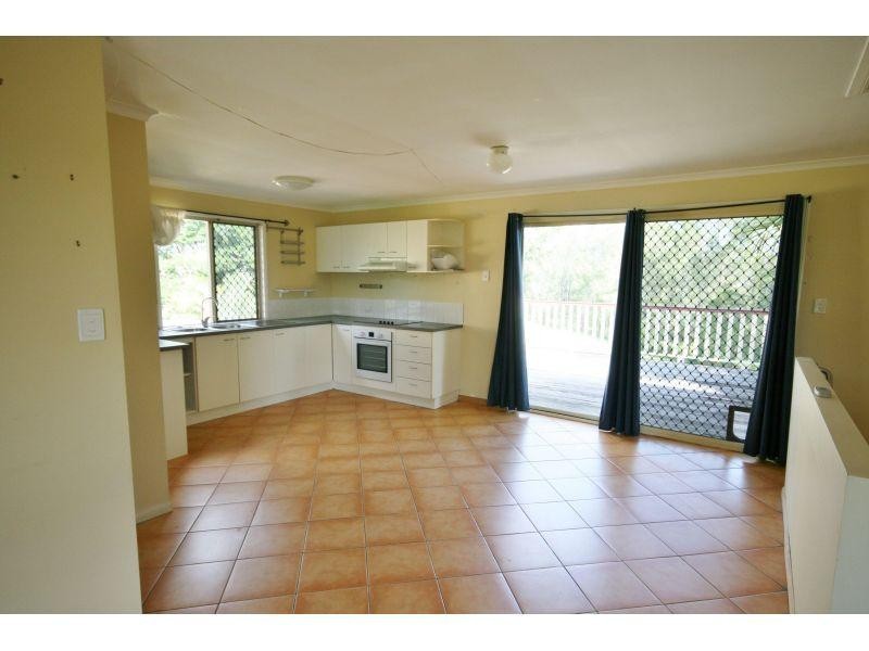 8 McMahon Road, Monkland QLD 4570