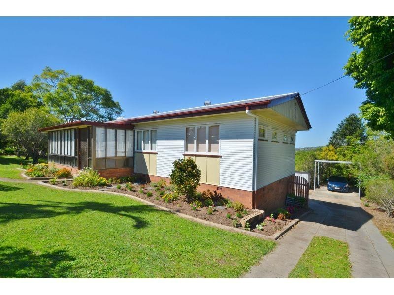 12 Roma Street, Monkland QLD 4570