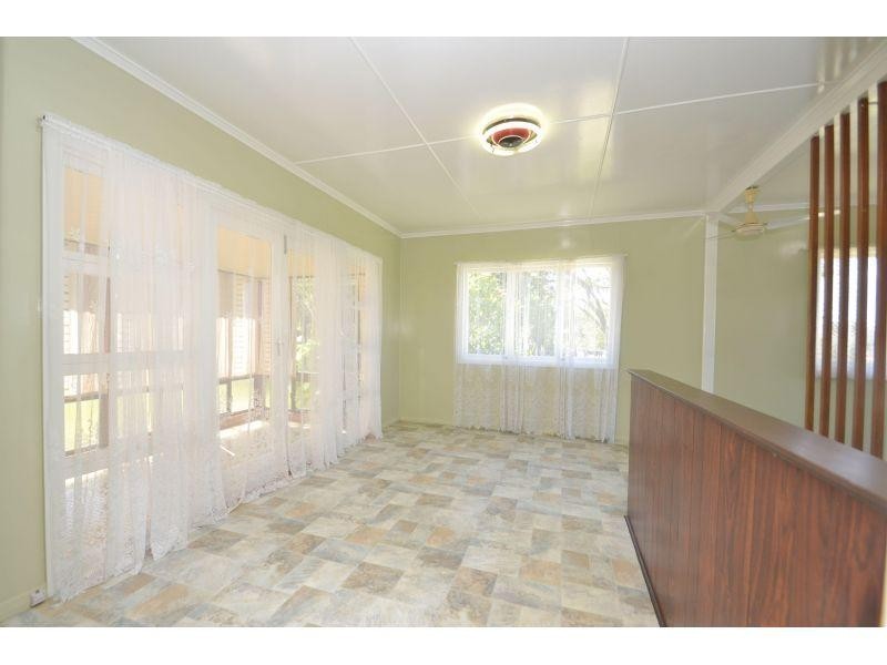 12 Roma Street, Monkland QLD 4570