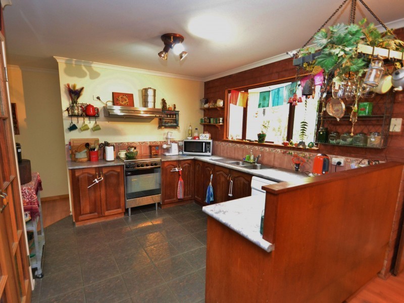 210 Allen Road, Chatsworth QLD 4570