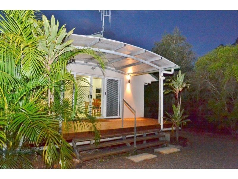 16 Heaviside Road, Neerdie QLD 4570