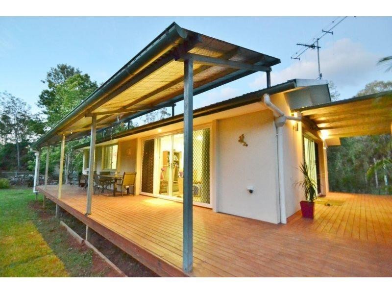 16 Heaviside Road, Neerdie QLD 4570