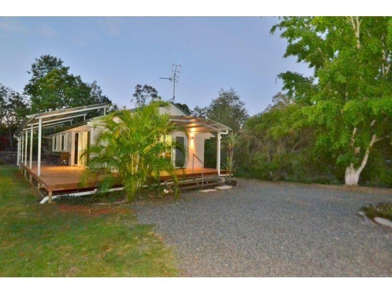 16 Heaviside Road, Neerdie QLD 4570