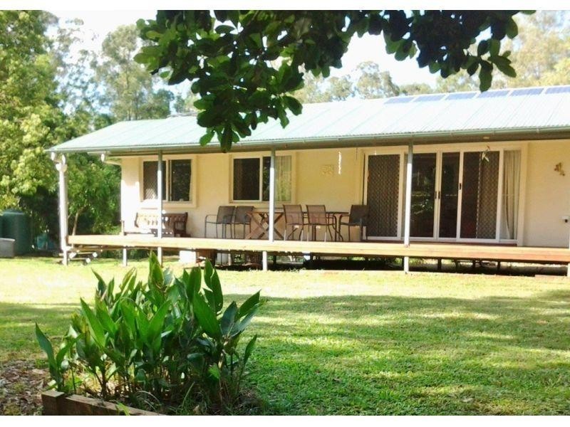 16 Heaviside Road, Neerdie QLD 4570