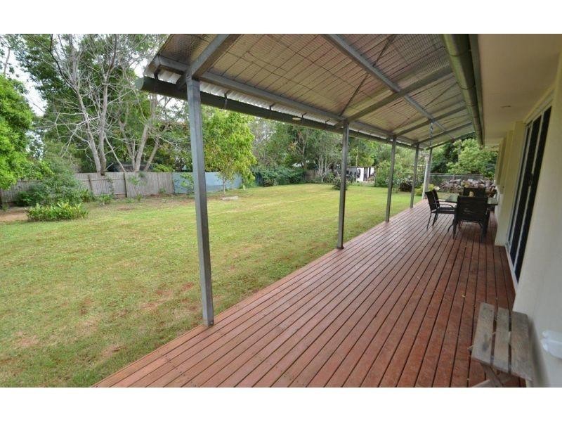 16 Heaviside Road, Neerdie QLD 4570