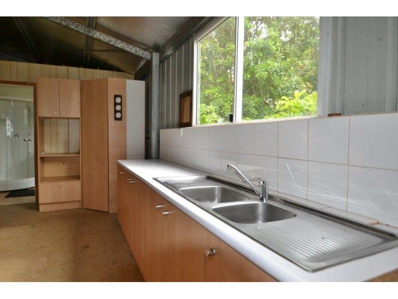 16 Heaviside Road, Neerdie QLD 4570