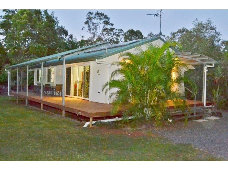 16 Heaviside Road, Neerdie QLD 4570