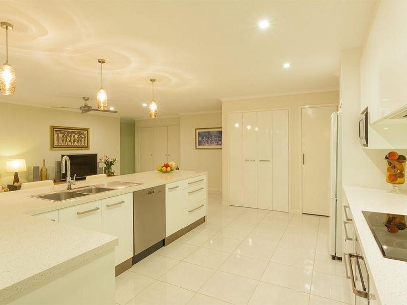 10 Buchanan Cres, Tewantin QLD 4565