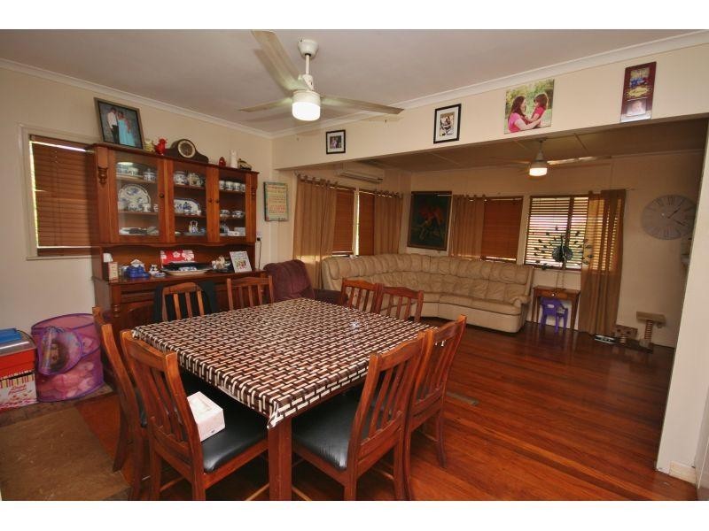 76  Noosa Road, Monkland QLD 4570
