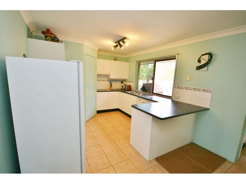 4 Magnolia Court, Southside QLD 4570