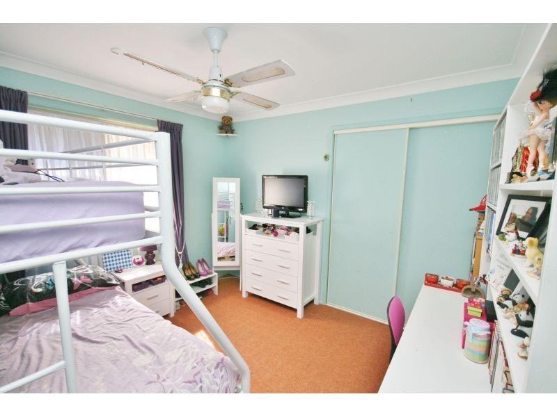 4 Magnolia Court, Southside QLD 4570