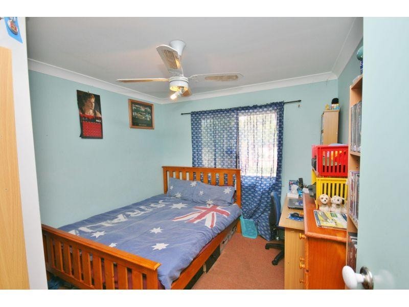 4 Magnolia Court, Southside QLD 4570