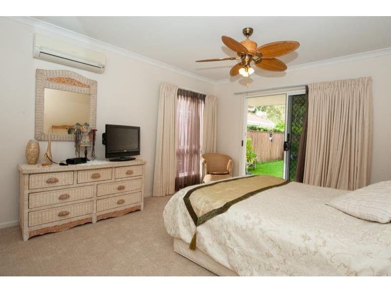 2 Waterside Court, Noosa Waters QLD 4566