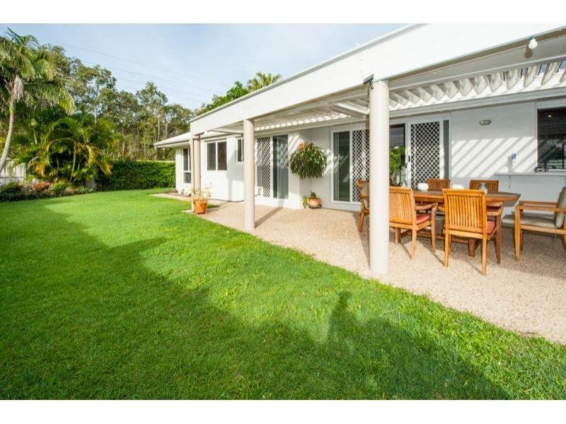 2 Waterside Court, Noosa Waters QLD 4566