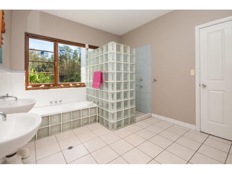 61 Carriage Way, Cooroibah QLD 4565