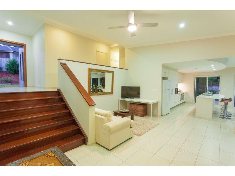 11 Friarbird Place, Pomona QLD 4568
